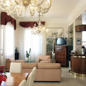 Hotel C-hotels De Rose Palace, Florencia